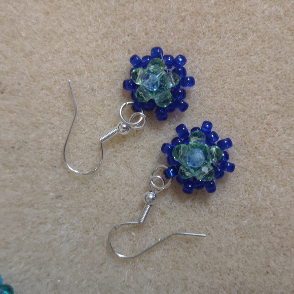 Tones Of Blue Bracelet & Earrings Set - Picture 2 of 3